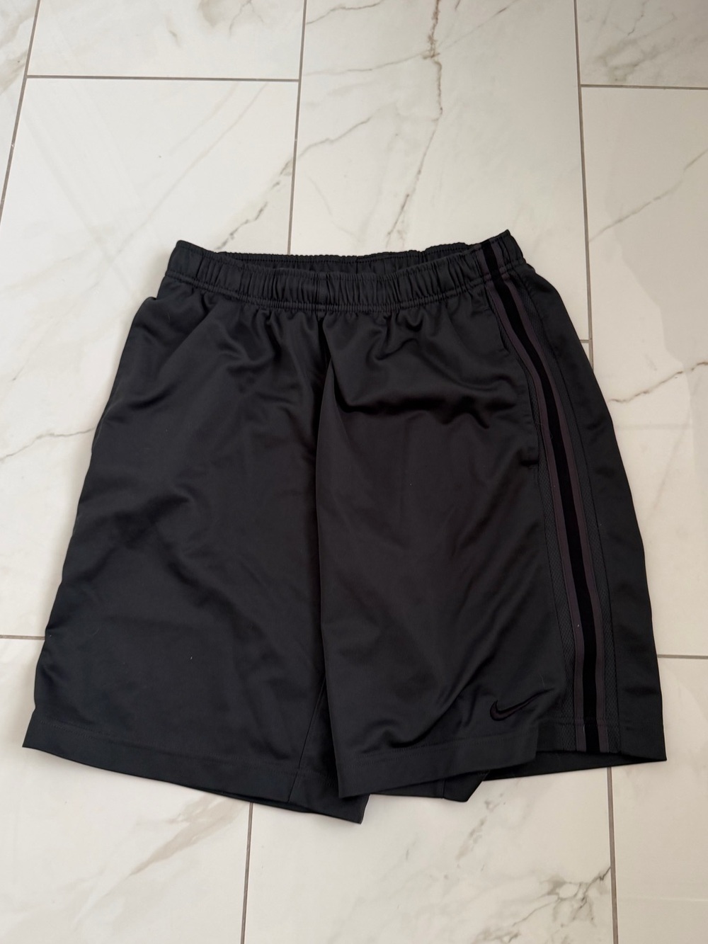 Nike Men’s Black Athletic Shorts with Side Stripe size small